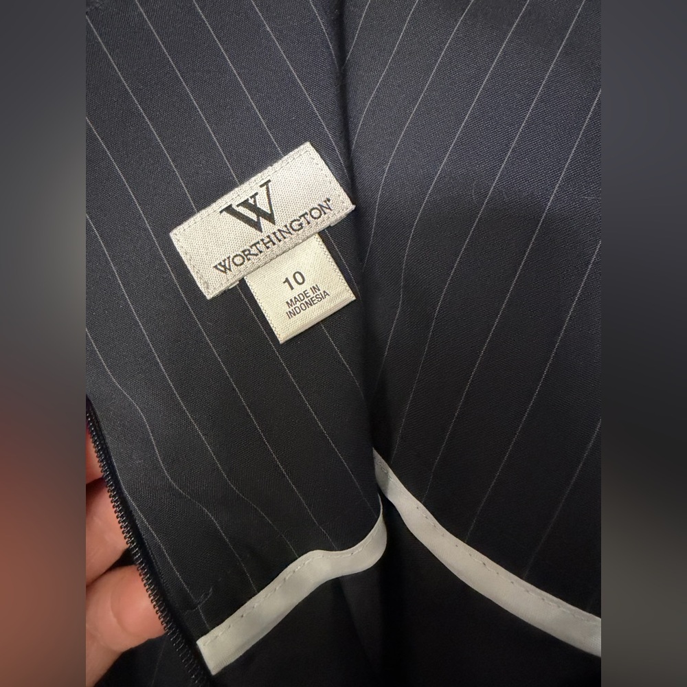 Worthington Dark Gray Pinstripe Pencil Skirt with Waist Detail - Picture 4 of 5